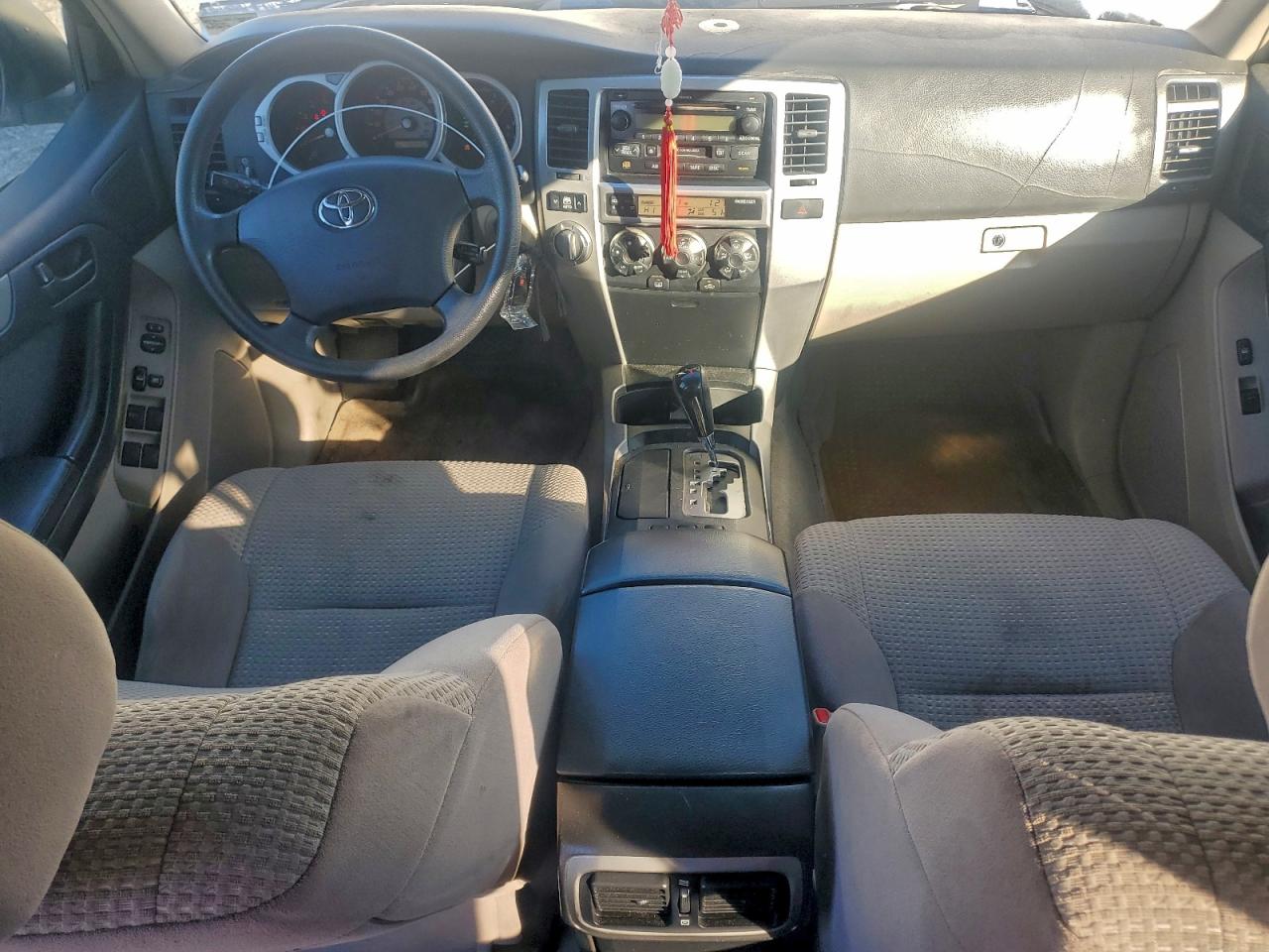 Lot #3296341423 2004 TOYOTA 4RUNNER SR