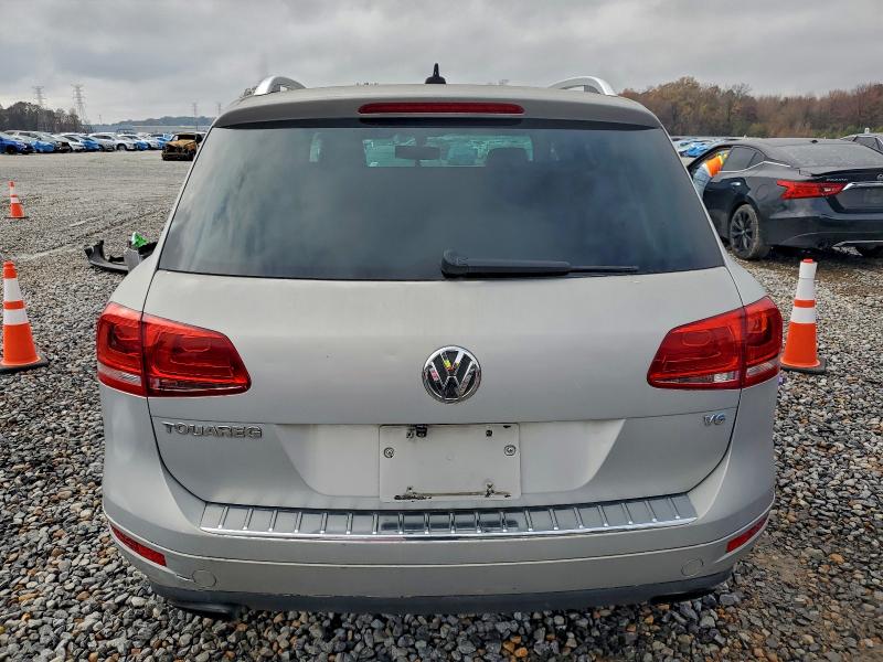 2013 VOLKSWAGEN TOUAREG V6 #3301601637
