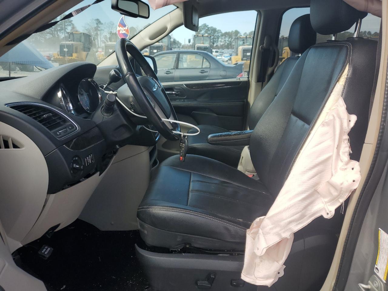 CHRYSLER TOWN & COUNTRY TOURING