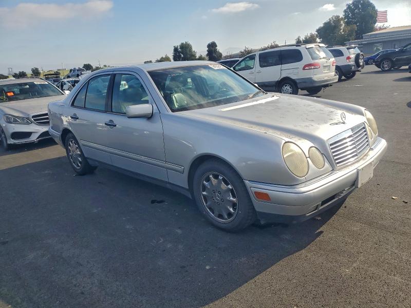 1998 MERCEDES-BENZ E 320 #3303768436