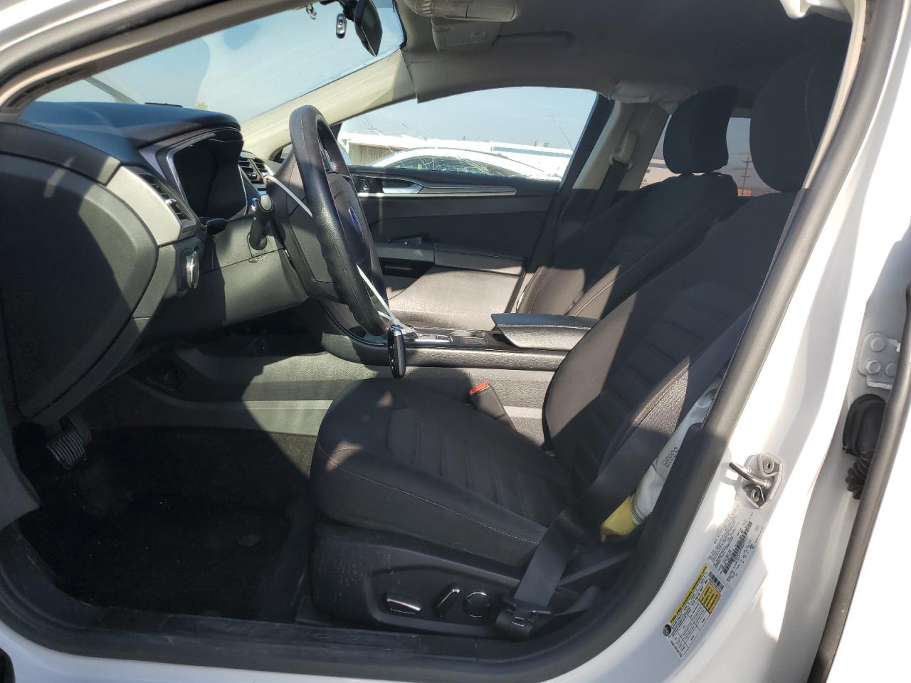 FORD FUSION SE HYBRID