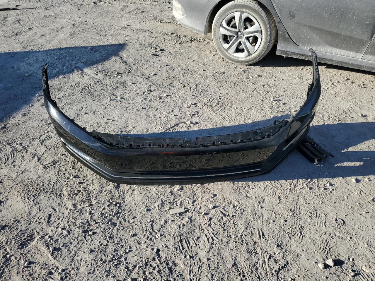 VOLKSWAGEN PASSAT SE