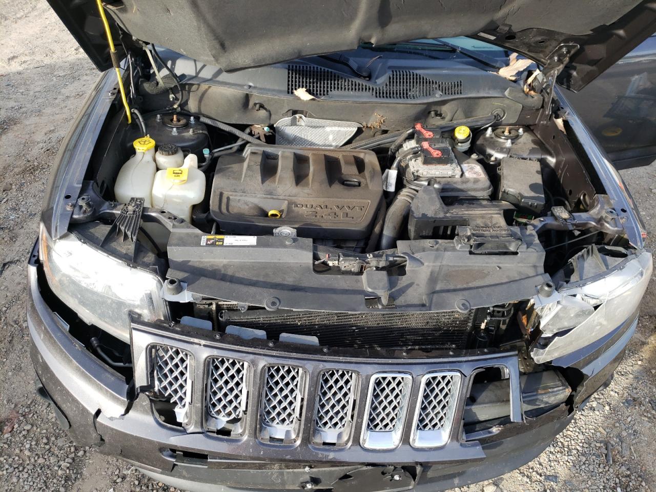 Lot #3315936089 2014 JEEP COMPASS LA