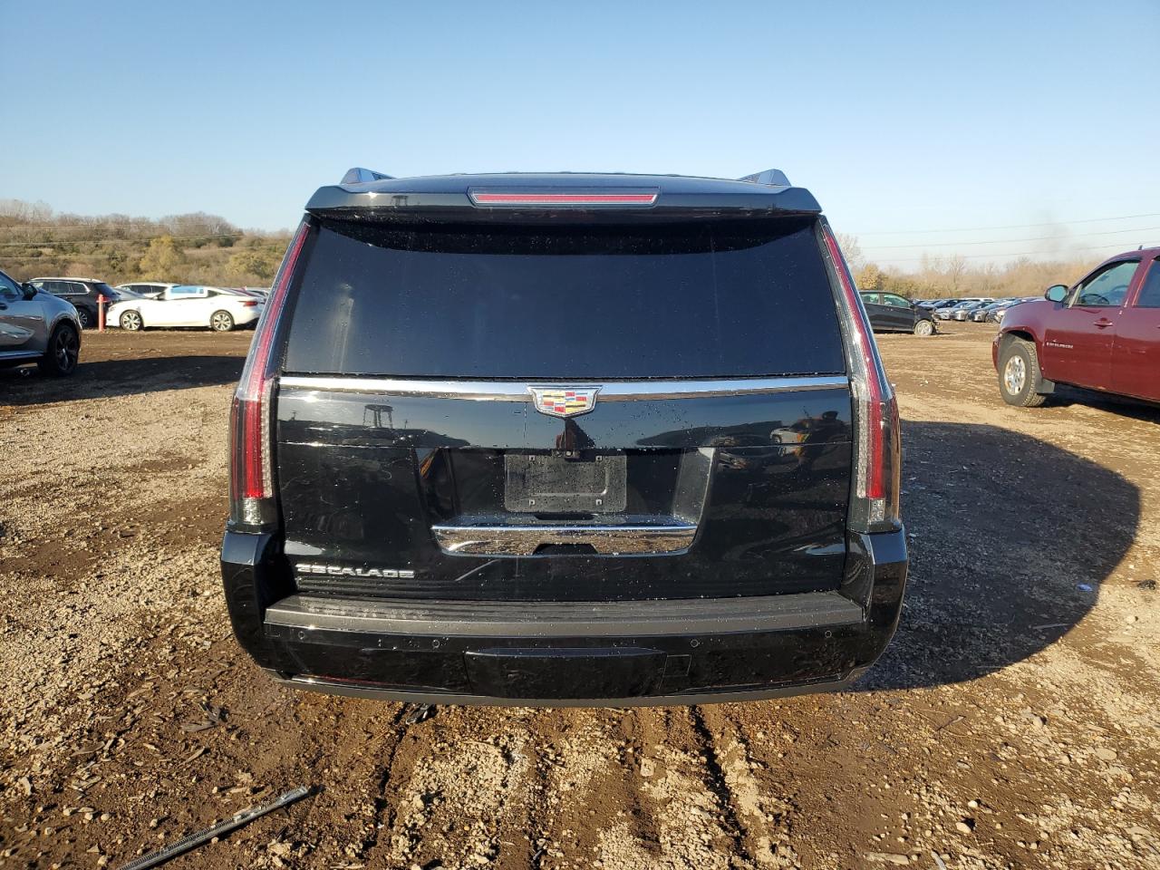 CADILLAC ESCALADE PREMIUM LUXURY