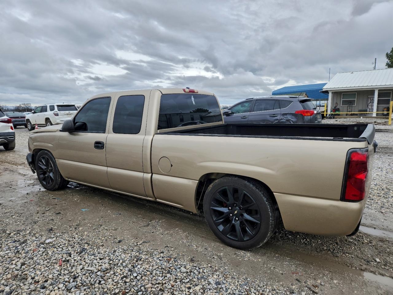Lot #3301821376 2004 CHEVROLET SILVERADO