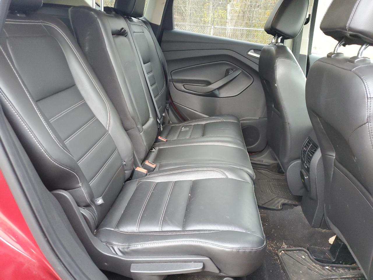 FORD ESCAPE TITANIUM