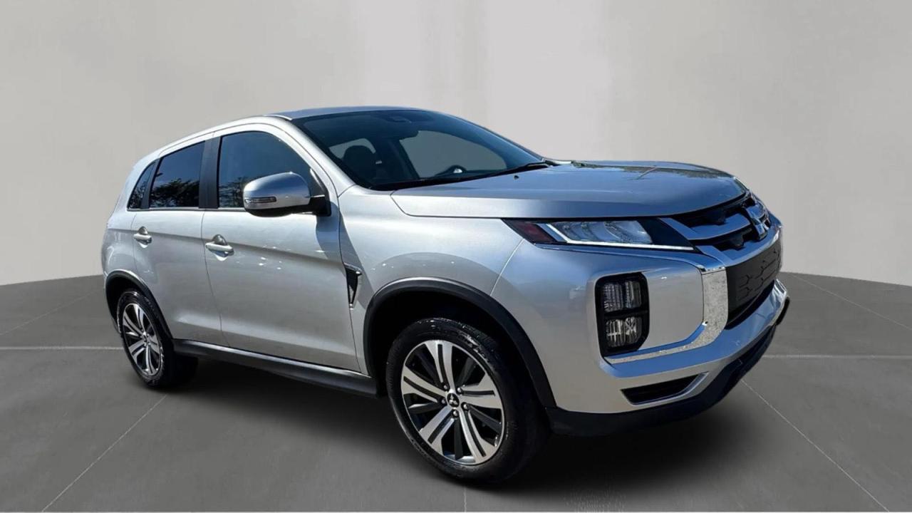 MITSUBISHI OUTLANDER ES