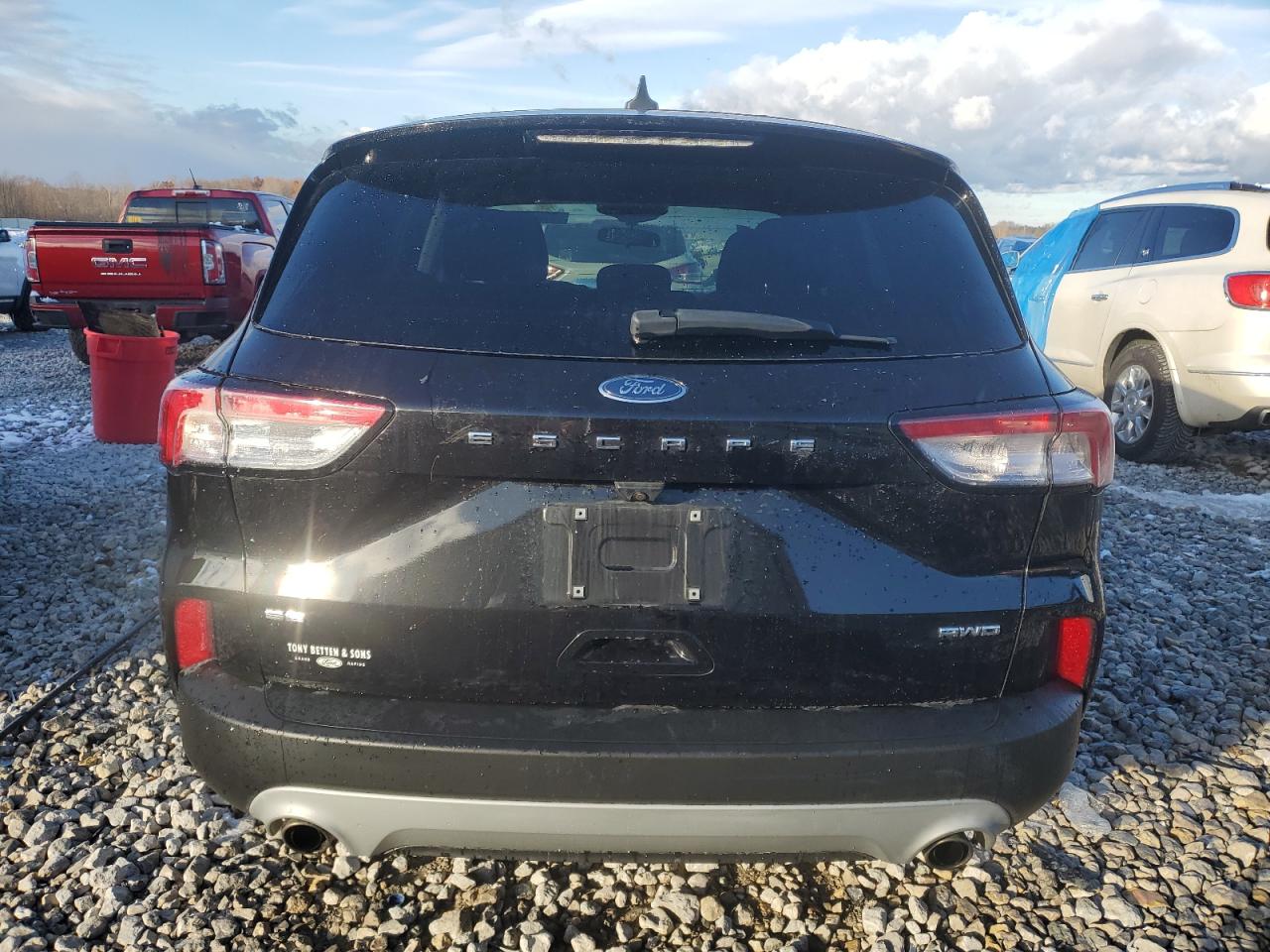 FORD ESCAPE SE