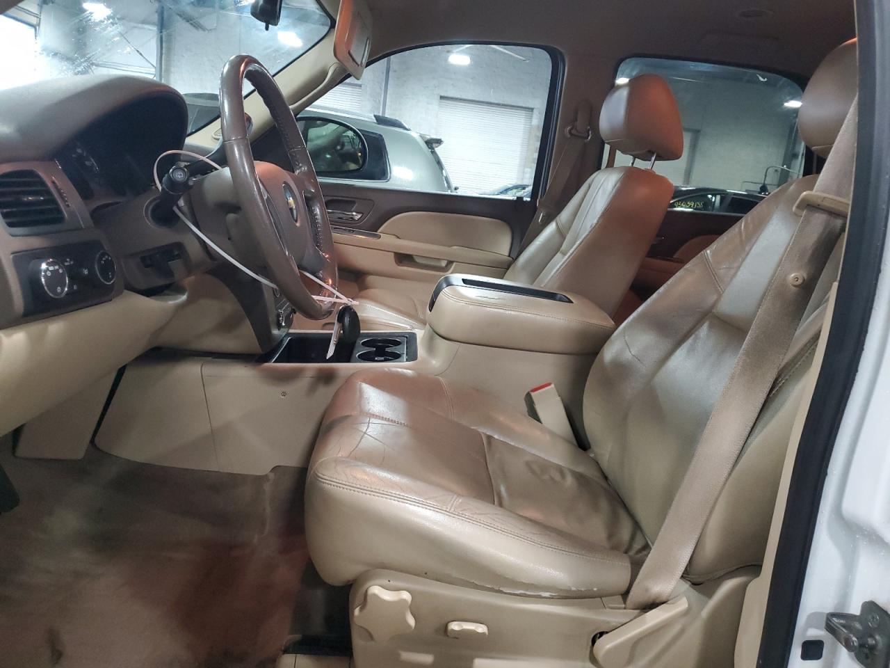 CHEVROLET TAHOE K1500 LT