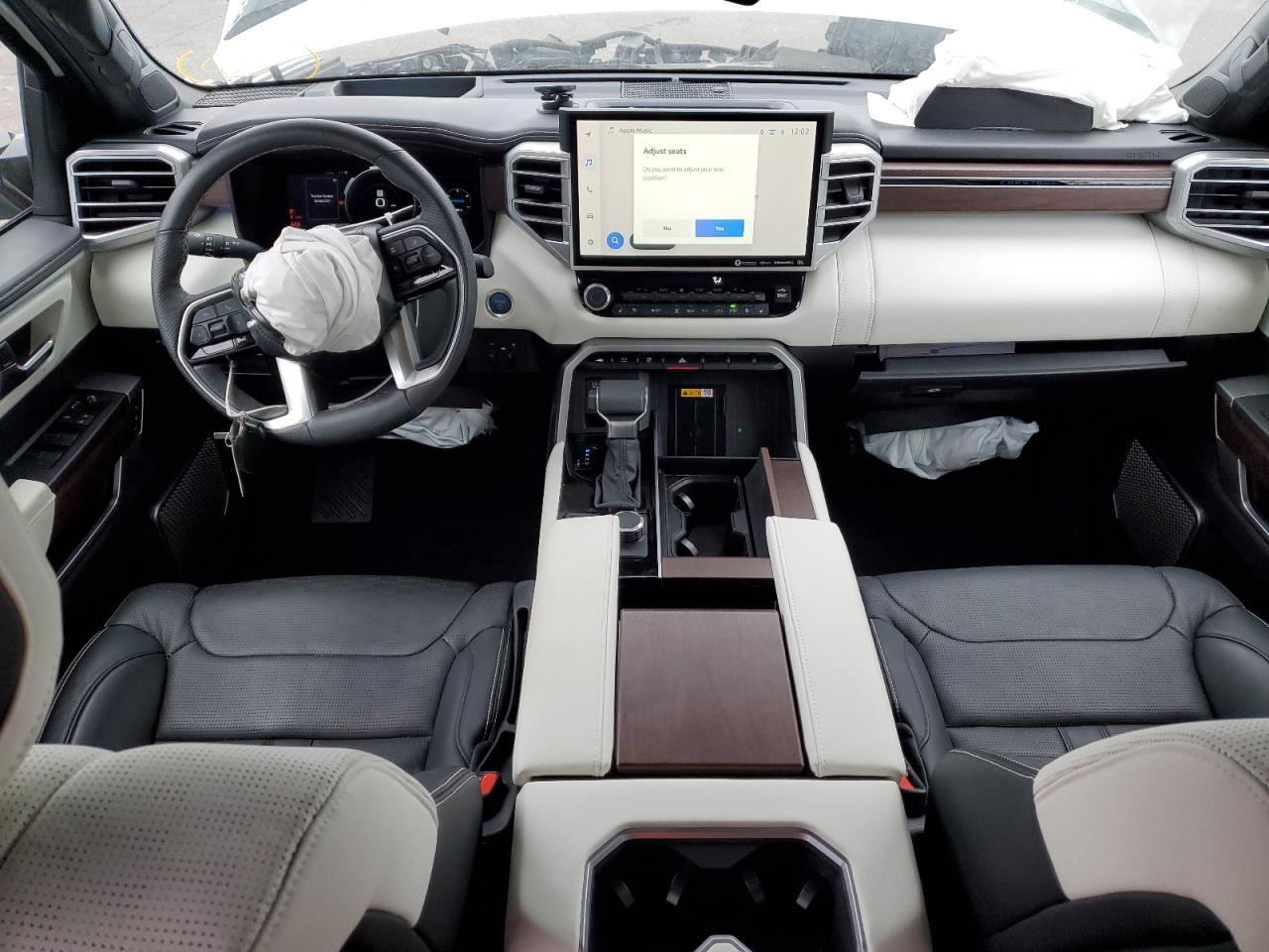 TOYOTA TUNDRA CREWMAX CAPSTONE