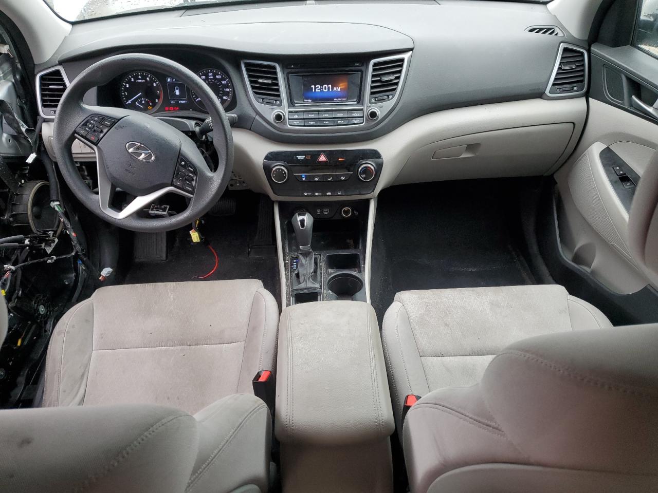 HYUNDAI TUCSON SE