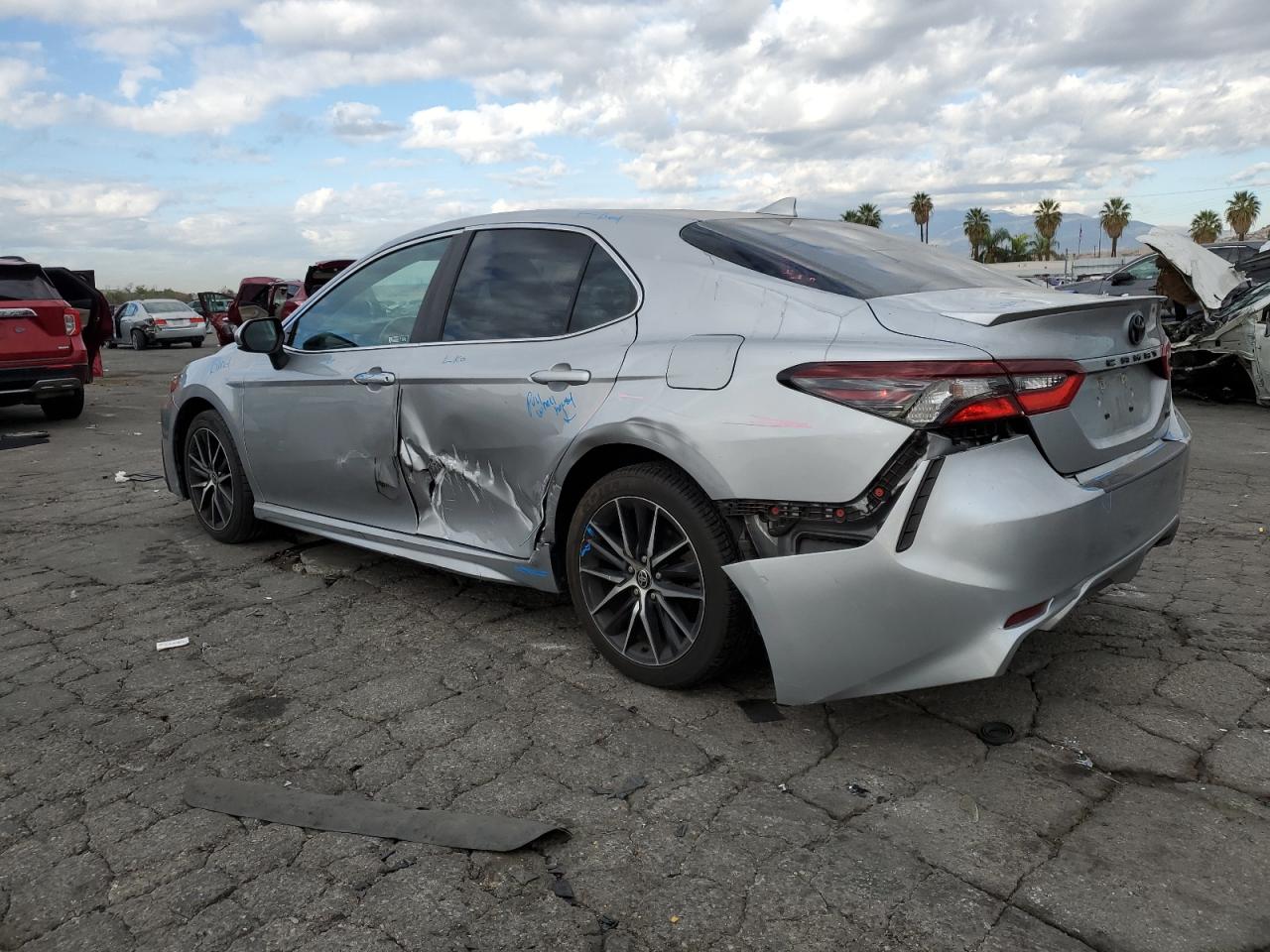 Lot #3317027074 2021 TOYOTA CAMRY SE