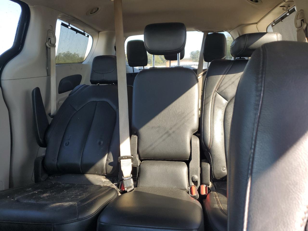 CHRYSLER PACIFICA TOURING L