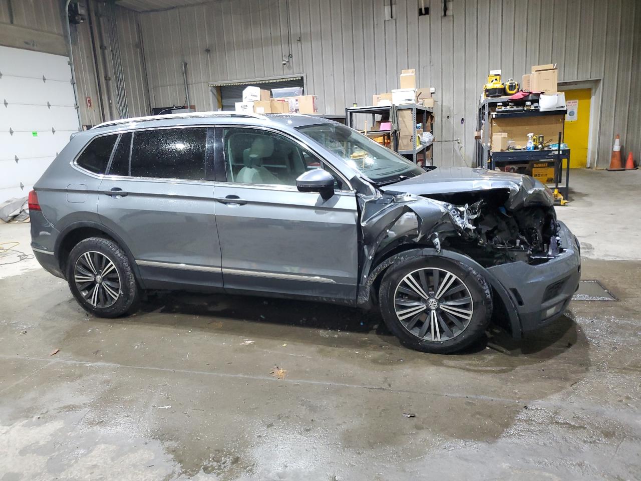 VOLKSWAGEN TIGUAN SE