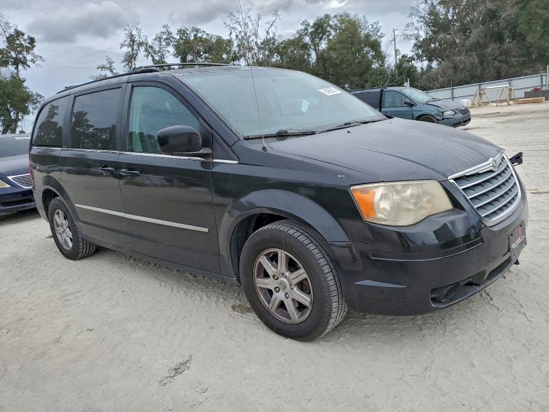 2010 CHRYSLER TOWN & COU #3297933789