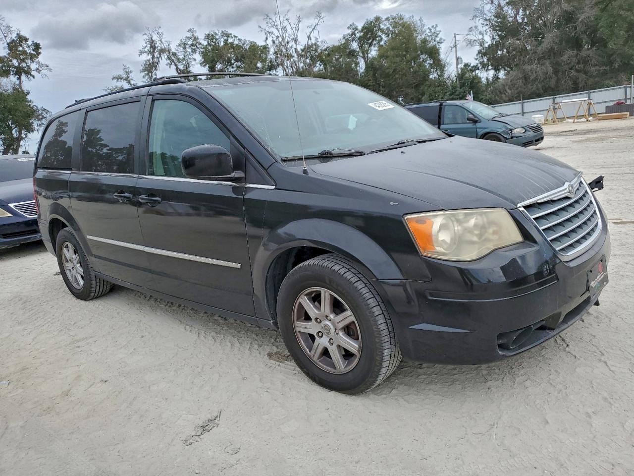 CHRYSLER TOWN & COUNTRY TOURING