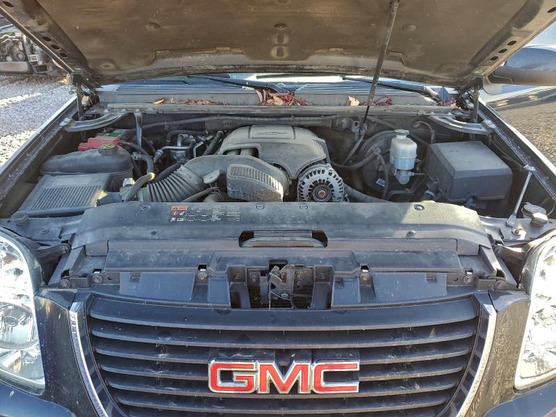2013 GMC YUKON SLE #3302085148