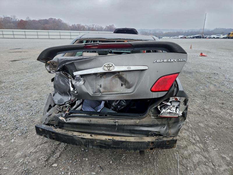 2004 TOYOTA AVALON XL #3308496092