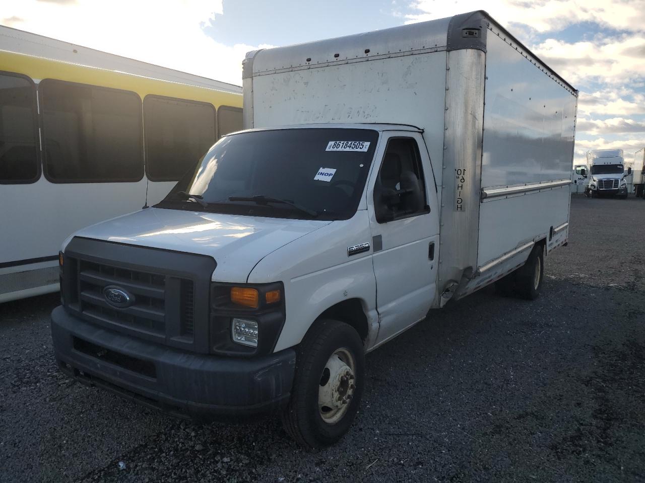 FORD ECONOLINE E350 SUPER DUTY CUTAWAY VAN