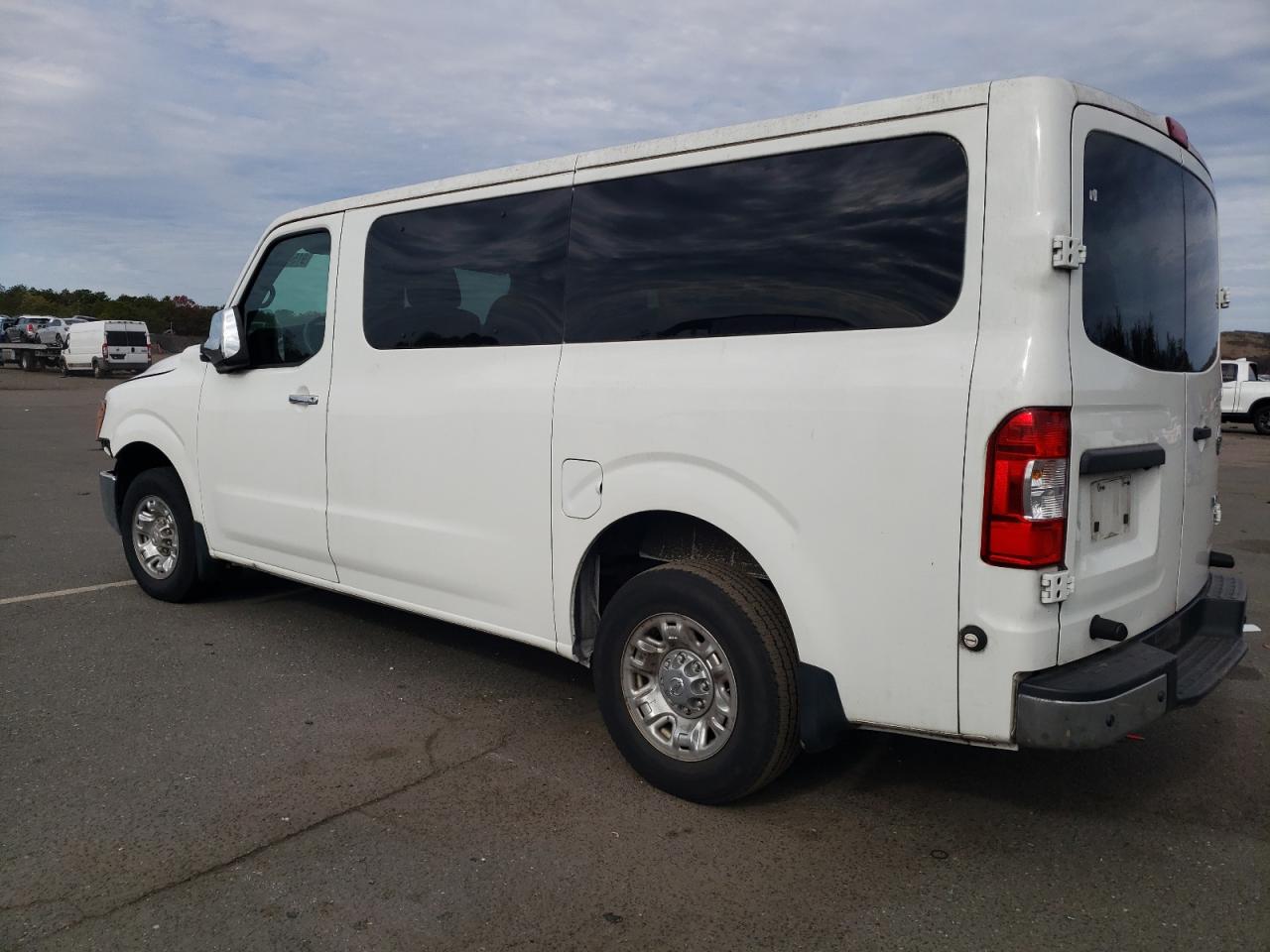NISSAN NV3500 3500 S