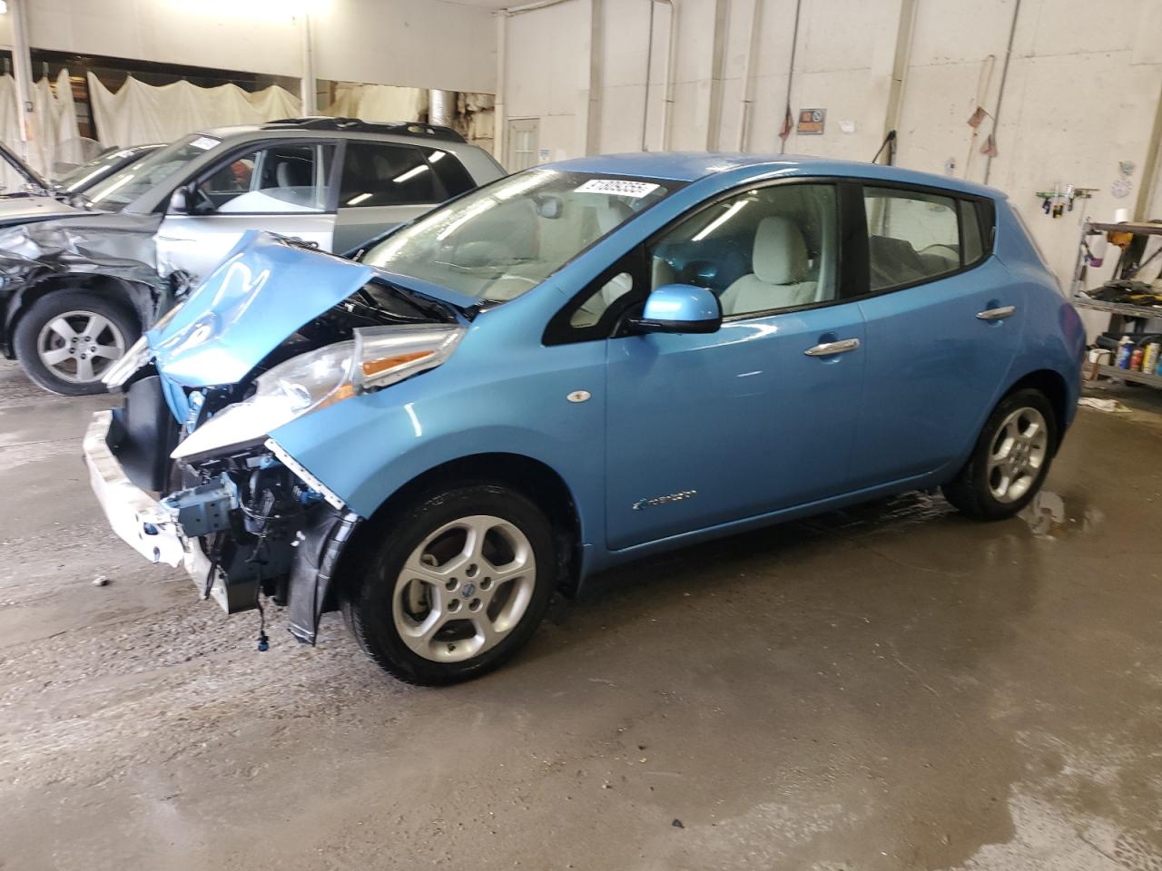 NISSAN LEAF SV