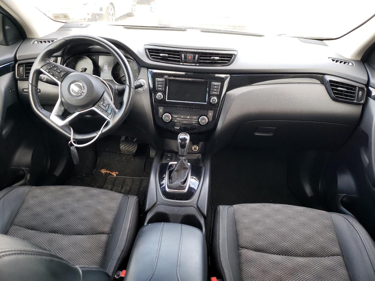 NISSAN ROGUE SPORT SV