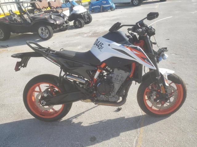 KTM 890 DUKE R