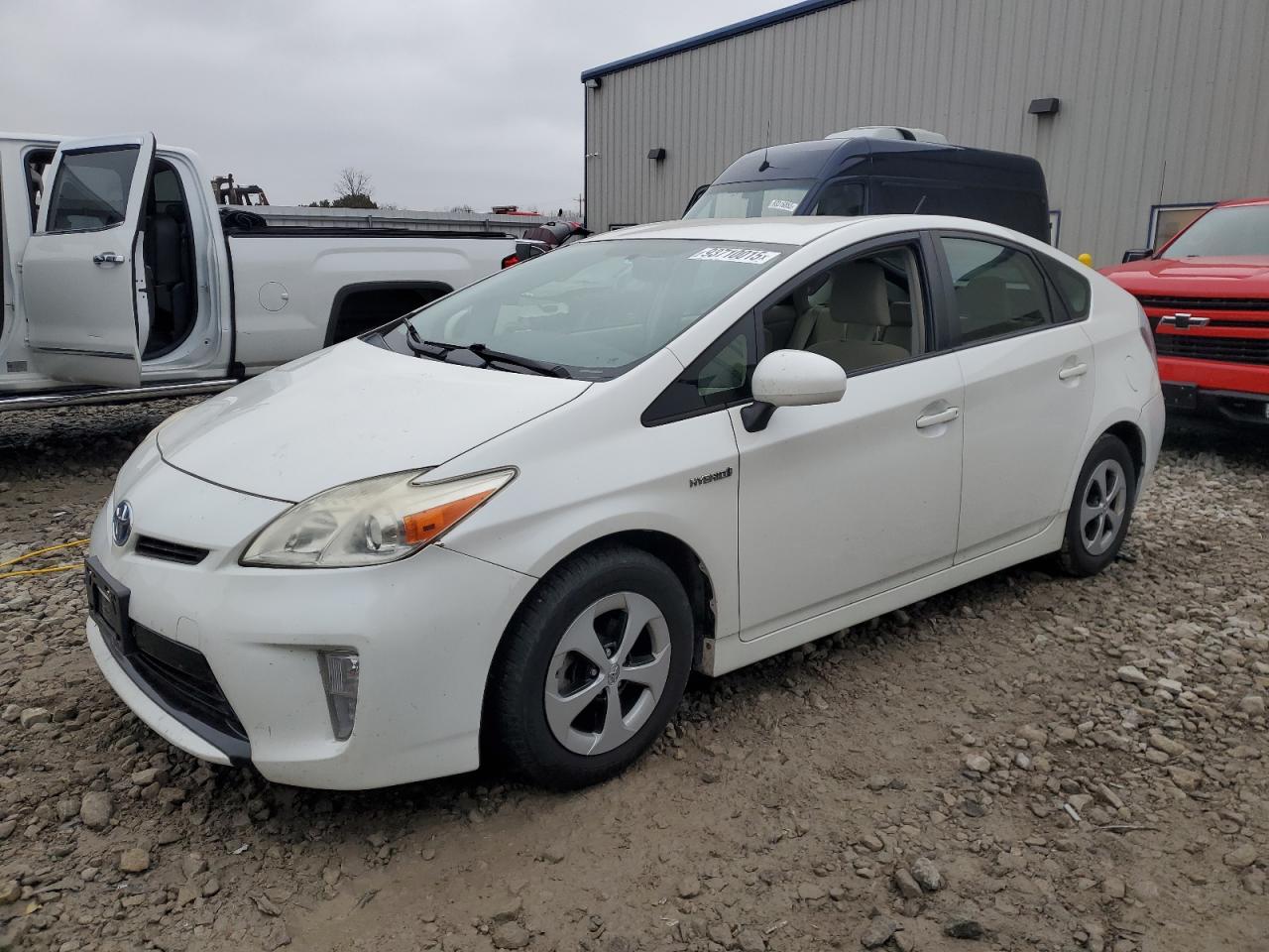 TOYOTA PRIUS