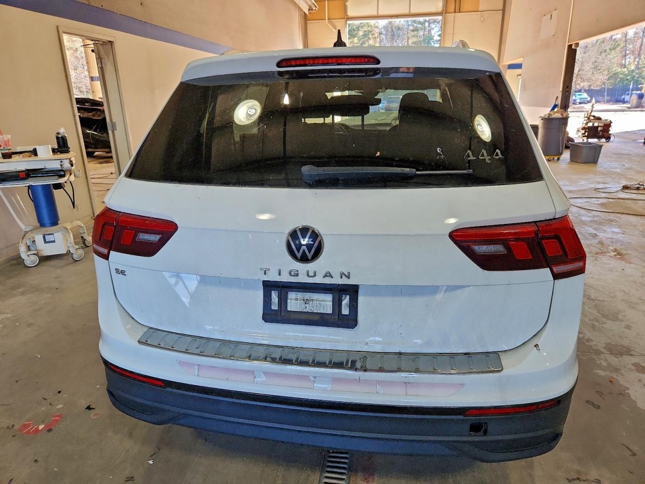 VOLKSWAGEN TIGUAN SE