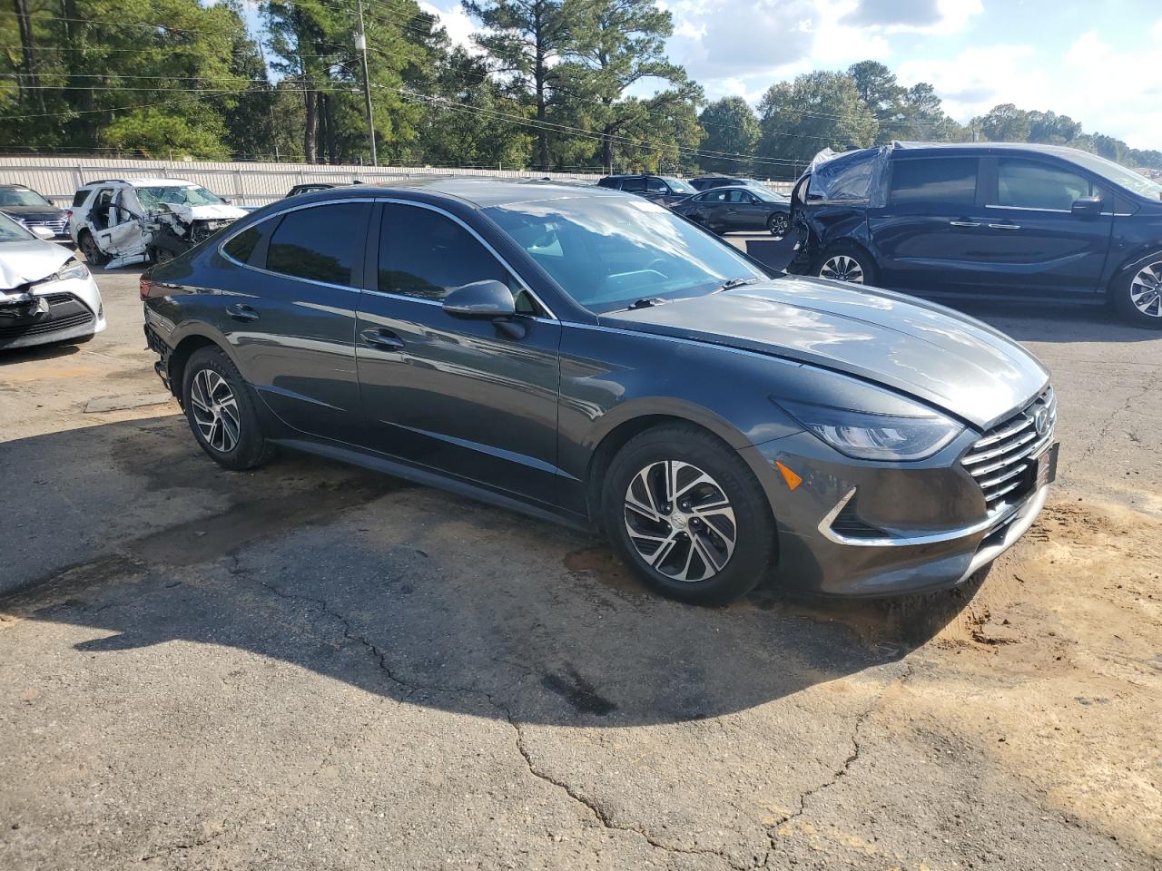 HYUNDAI SONATA HYBRID