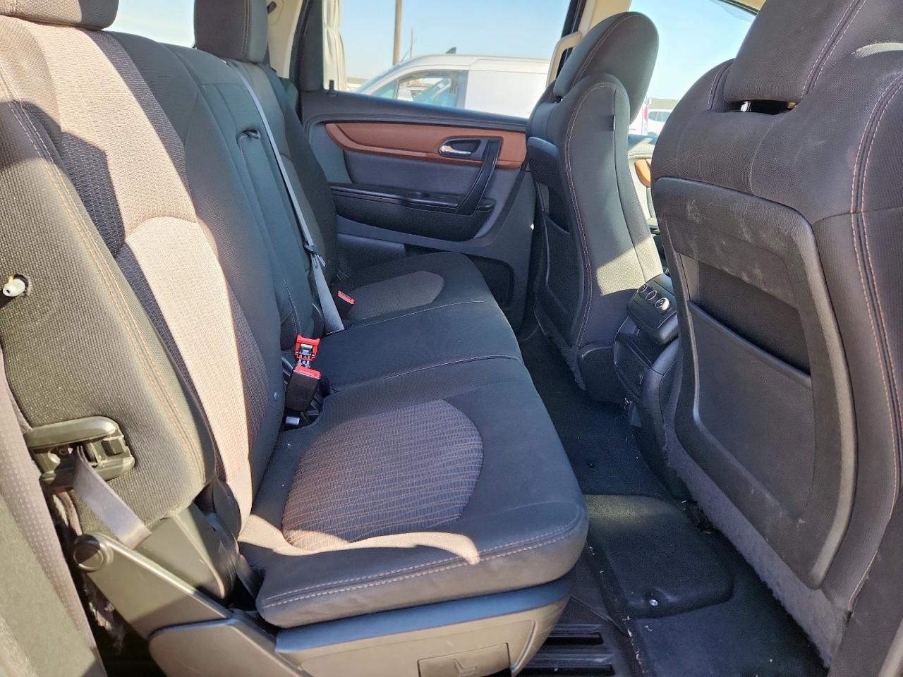 CHEVROLET TRAVERSE LT