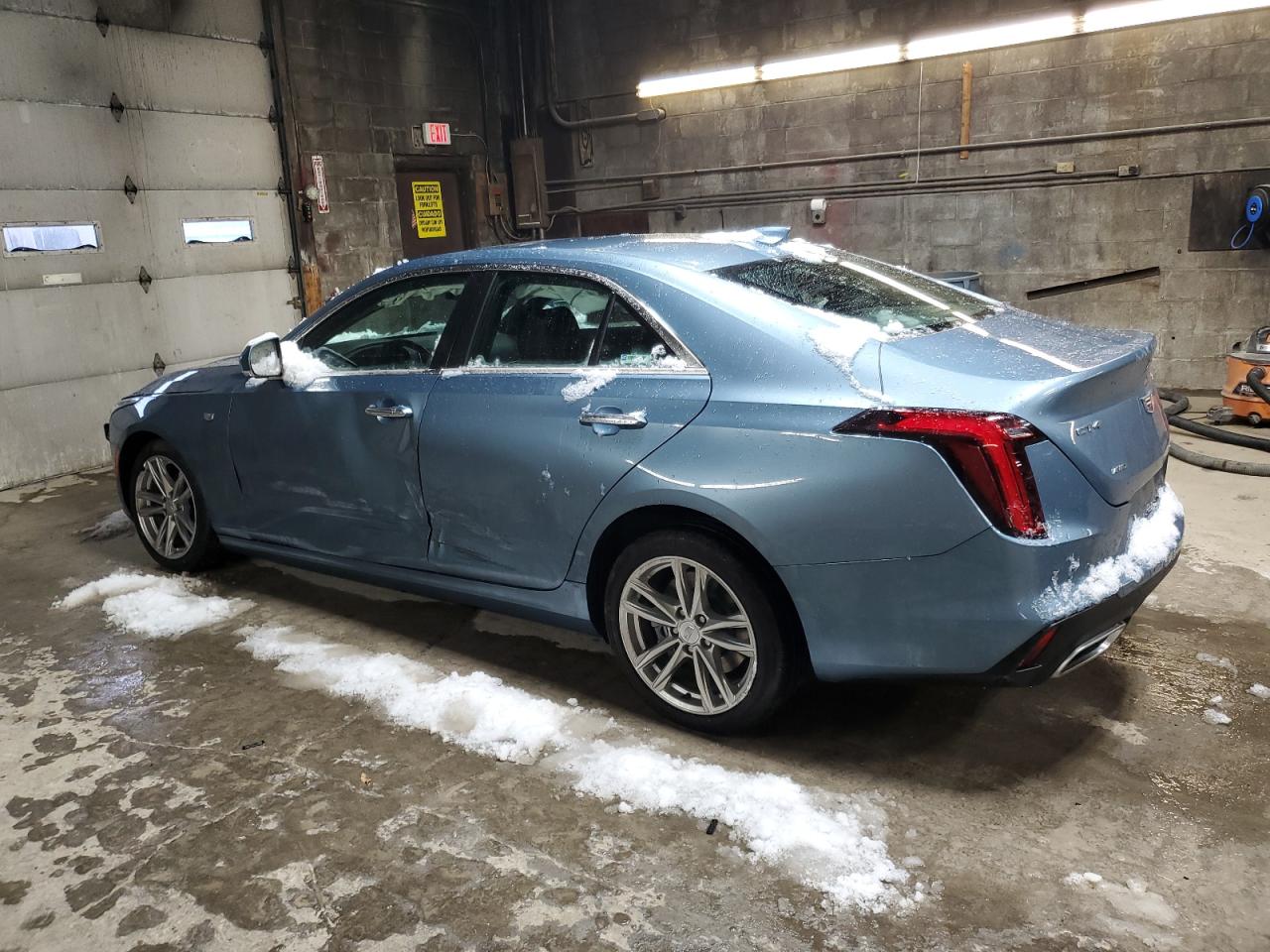 CADILLAC CT4 LUXURY +