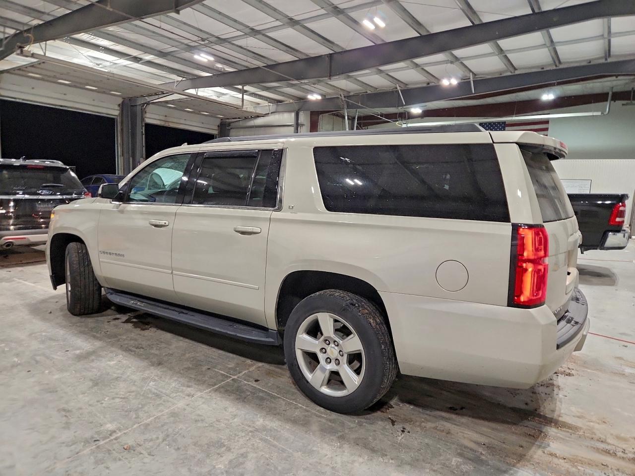 CHEVROLET SUBURBAN K1500 LT