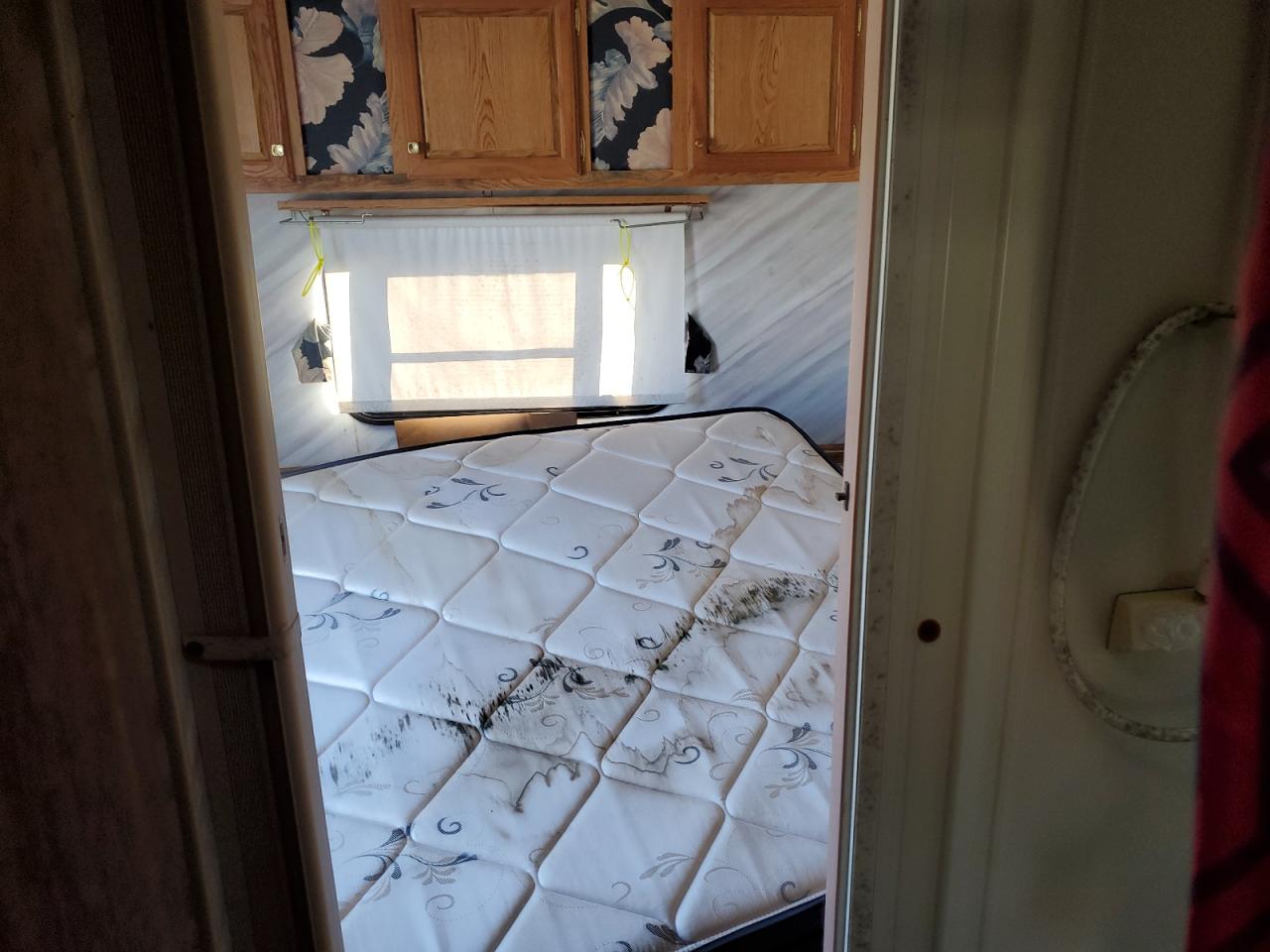 Lot #3290284216 1992 WILDERNESS CAMPER