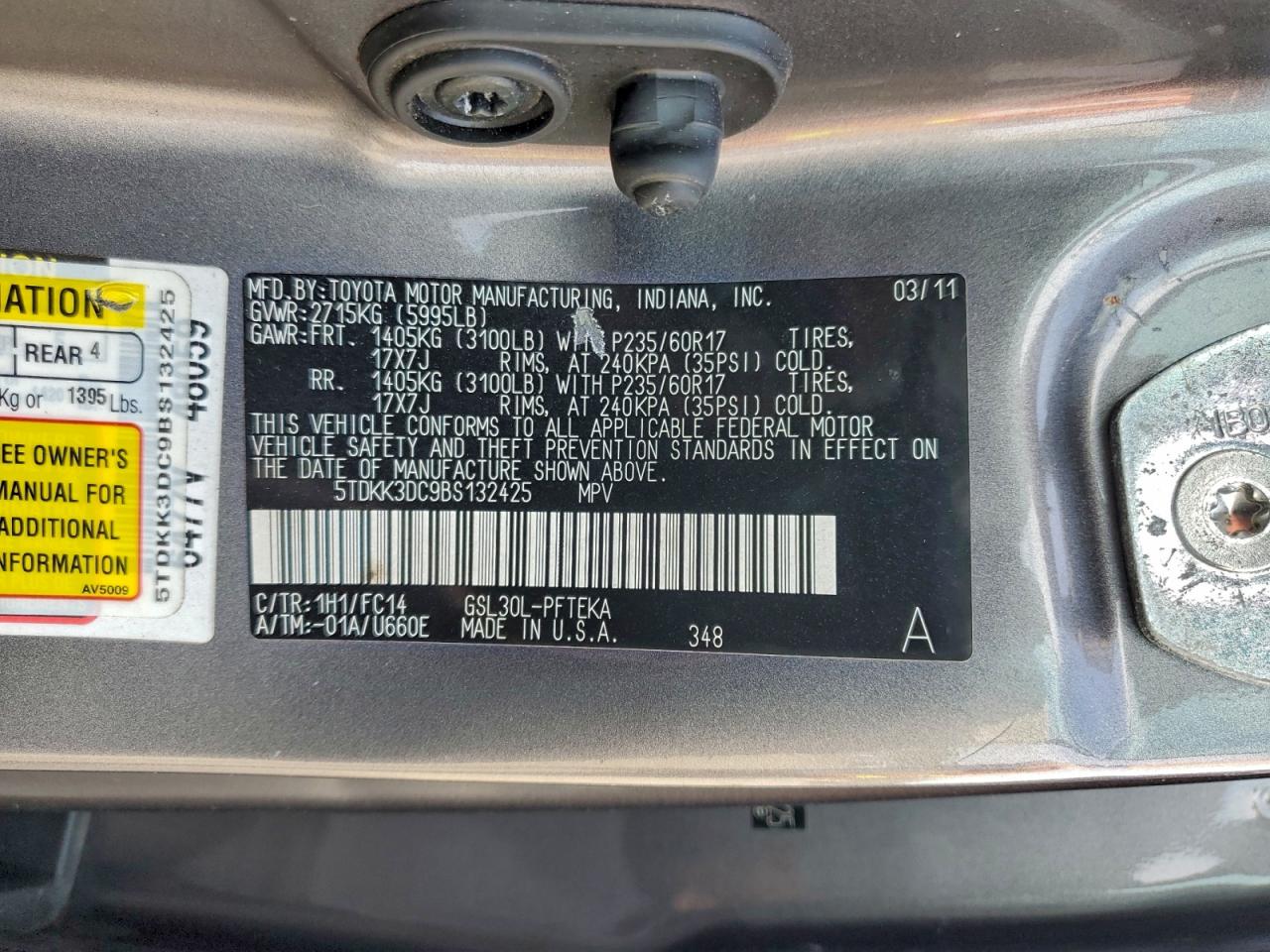 Lot #3301794331 2011 TOYOTA SIENNA LE