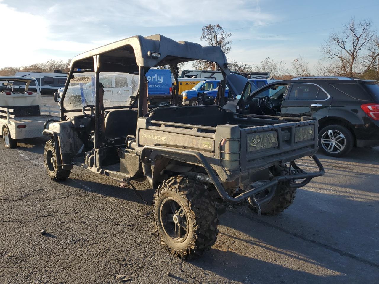 Lot #3292356266 2017 JOHN DEERE 825I