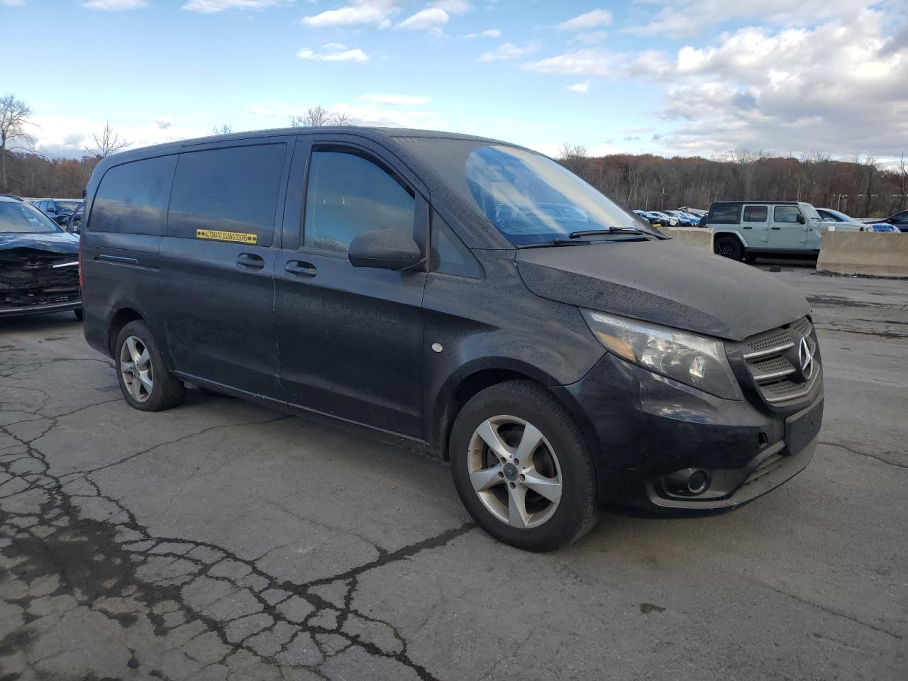 MERCEDES-BENZ METRIS
