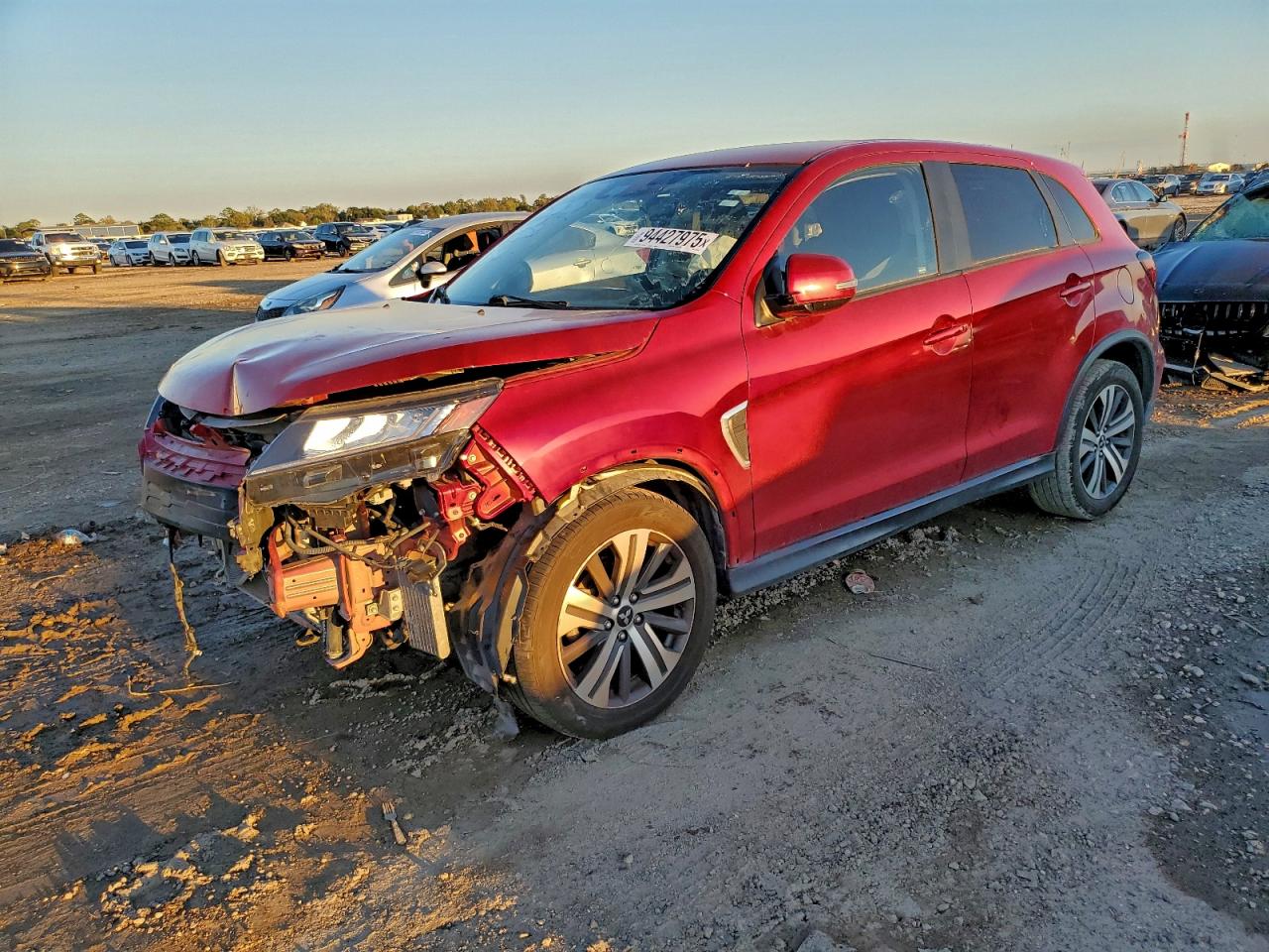 MITSUBISHI OUTLANDER ES