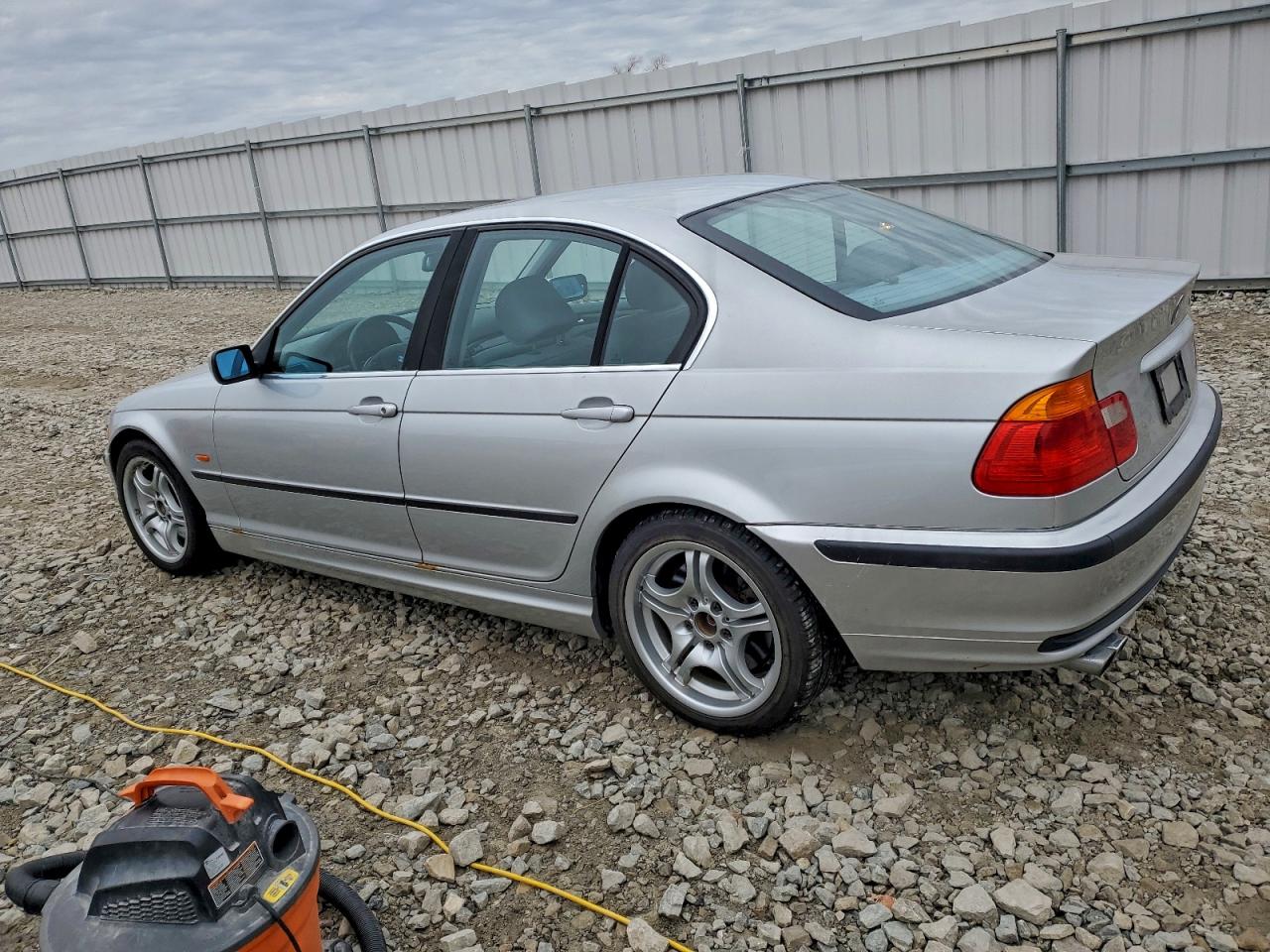 Lot #3307678087 2001 BMW 330 I