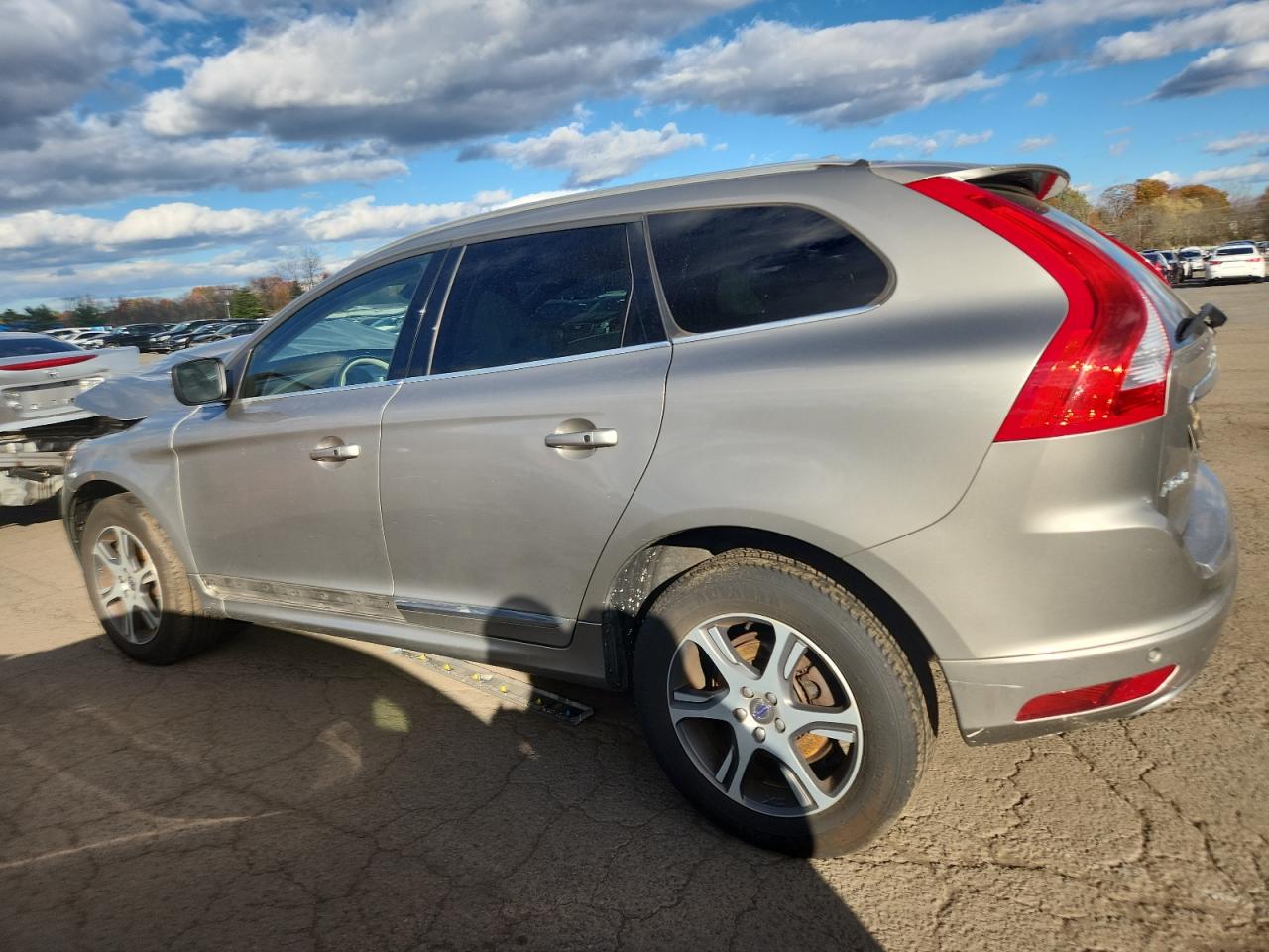 VOLVO XC60 T6 PREMIER