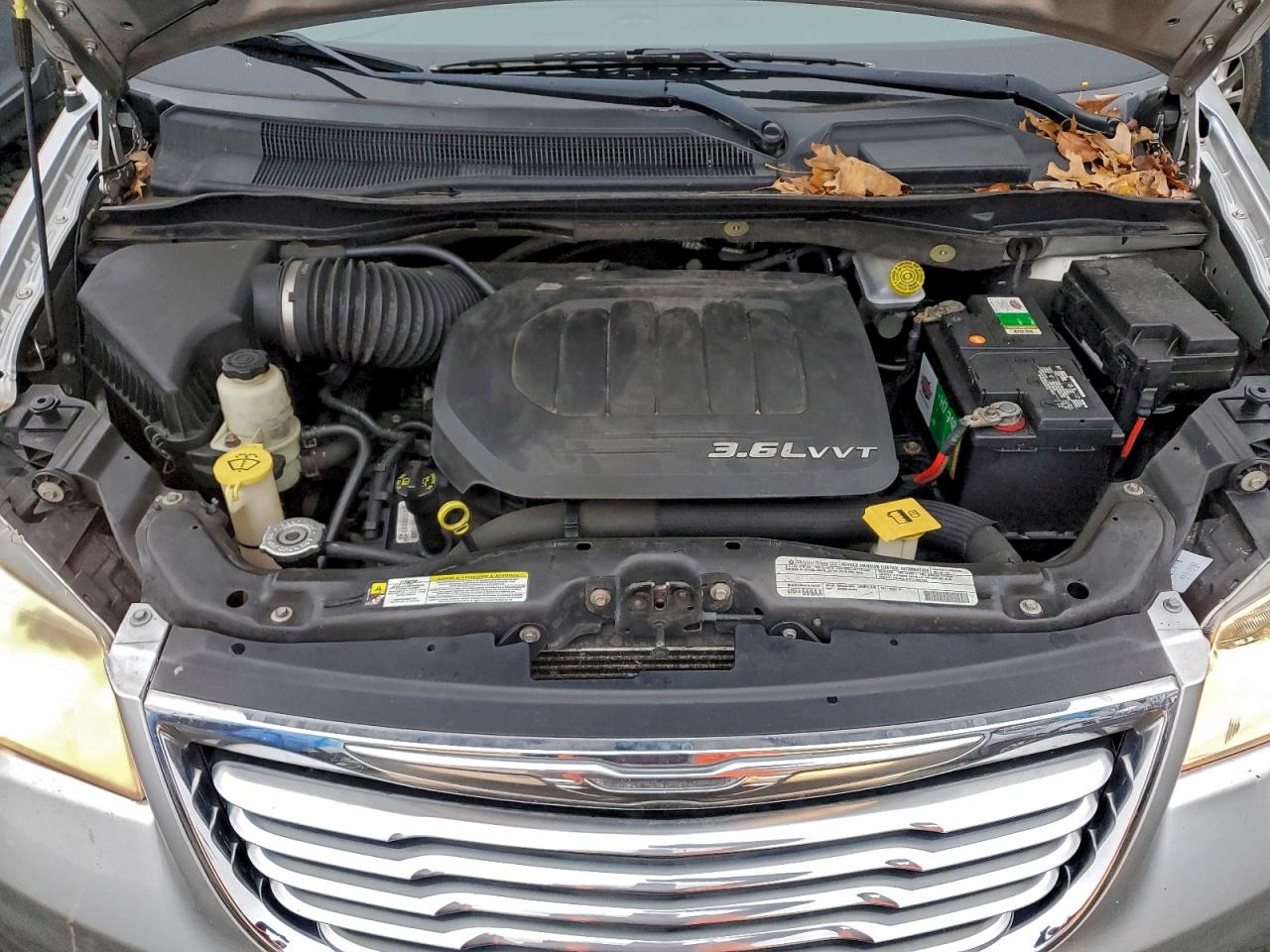 CHRYSLER TOWN & COUNTRY TOURING