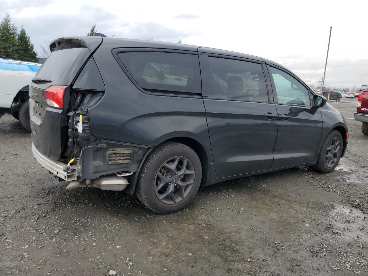 CHRYSLER PACIFICA TOURING PLUS