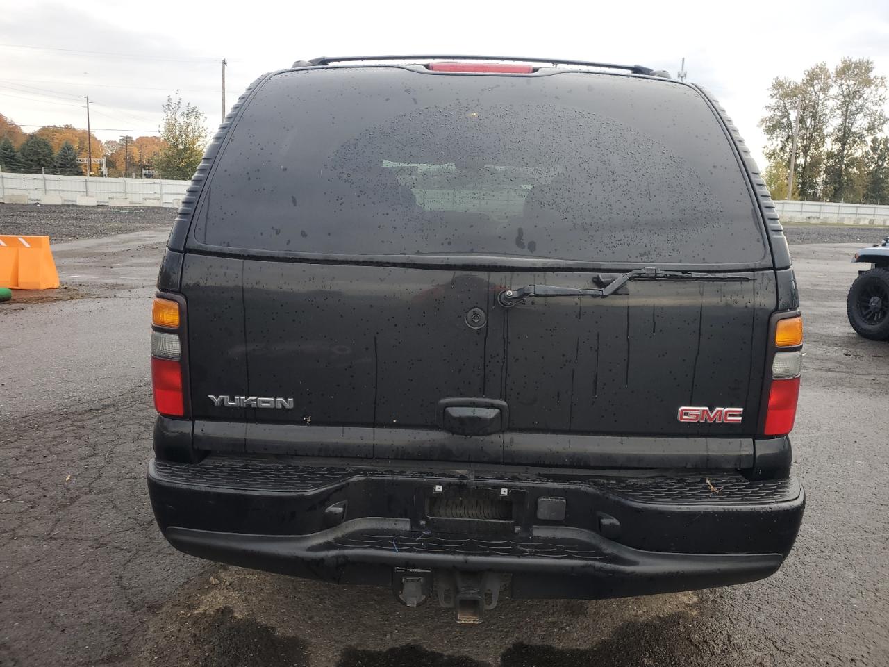 Lot #3290181208 2004 GMC YUKON DENA