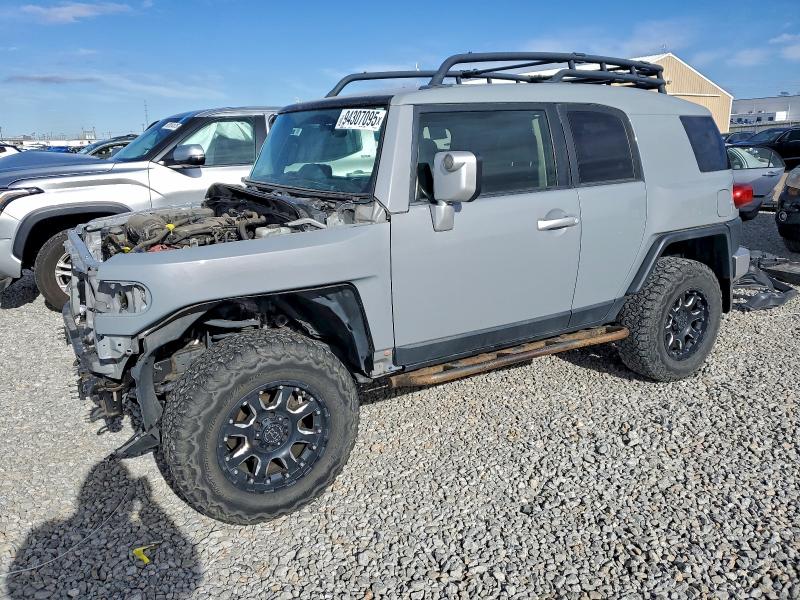 2014 TOYOTA FJ CRUISER #3298224045