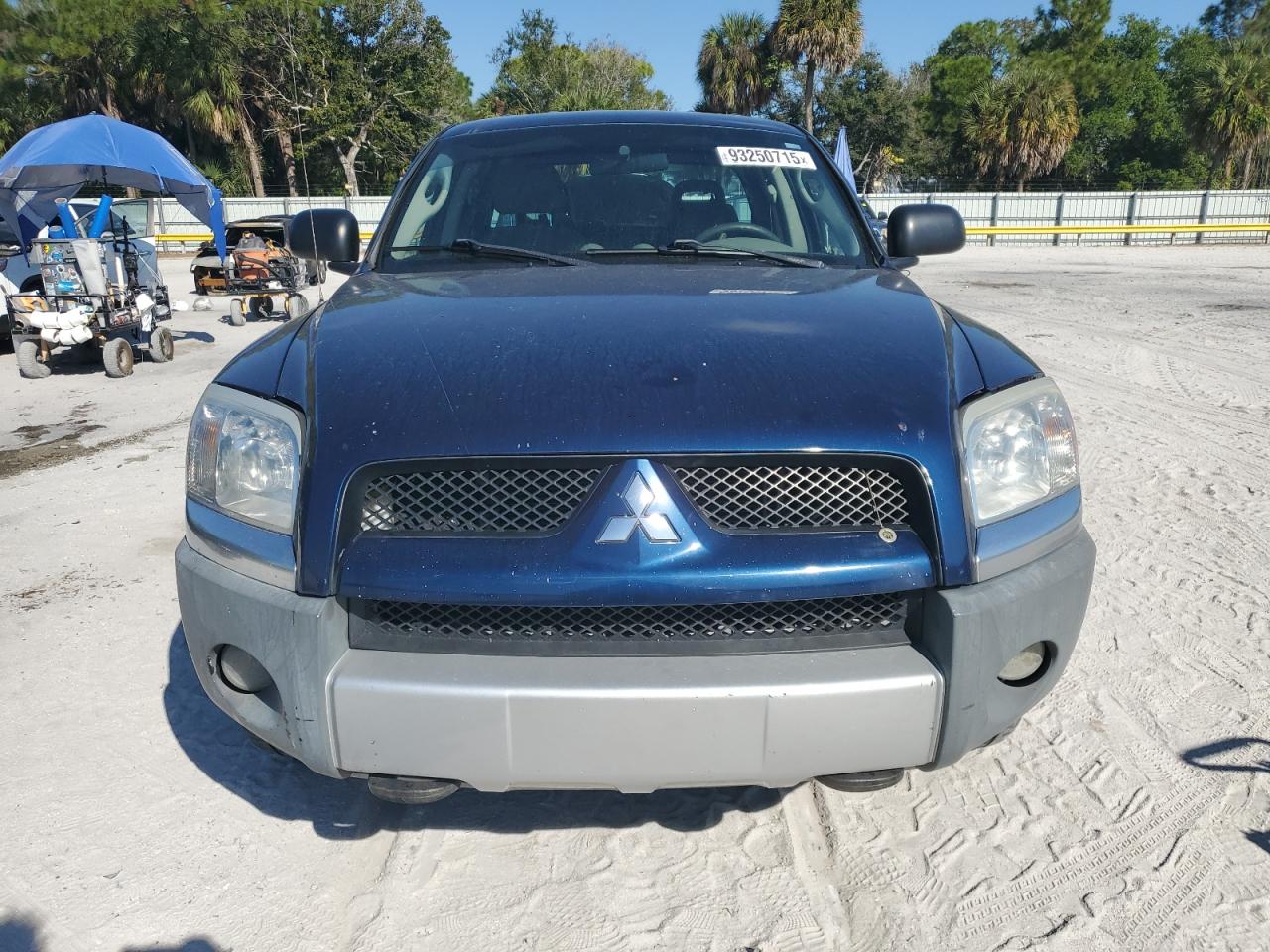Lot #3301793376 2006 MITSUBISHI RAIDER DUR