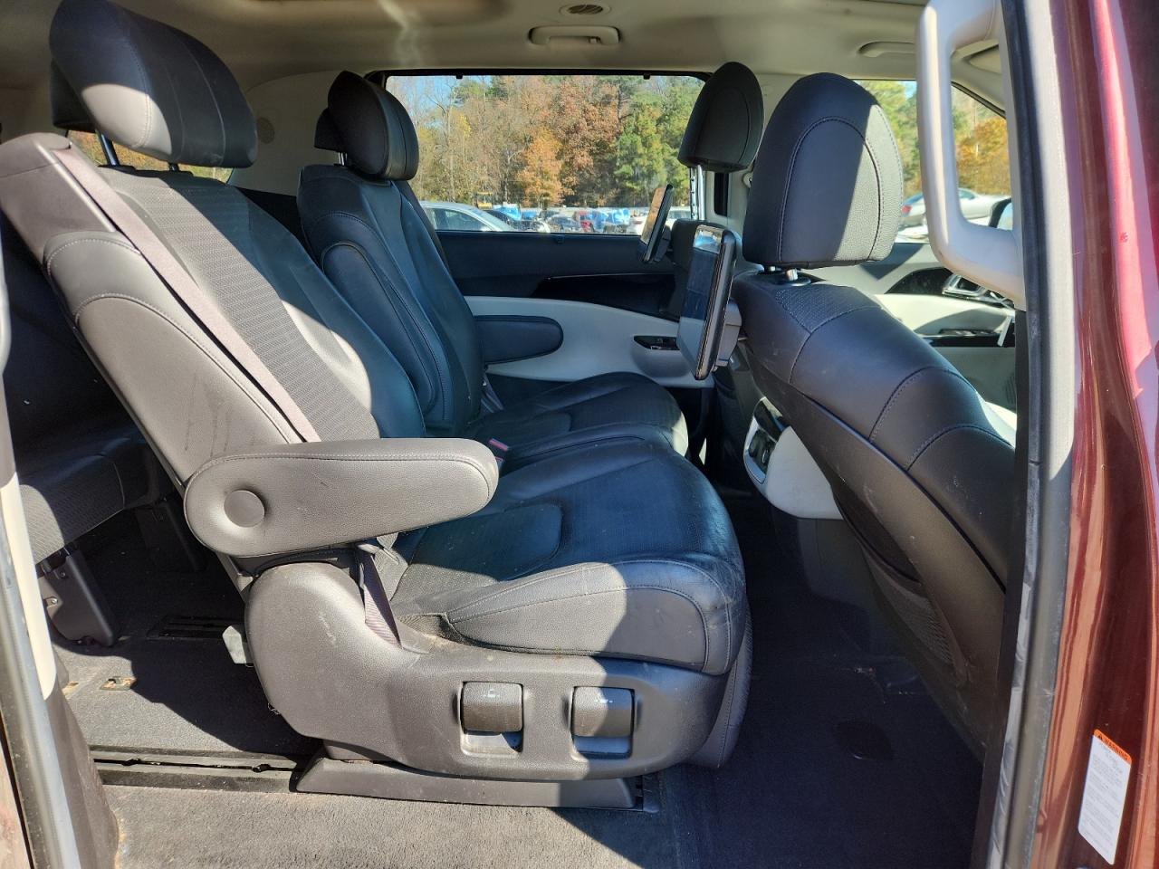 Lot #3311697266 2022 KIA CARNIVAL S