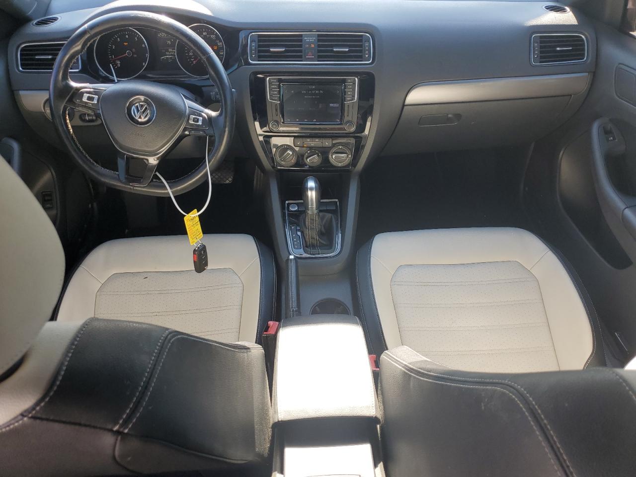 VOLKSWAGEN JETTA SPORT