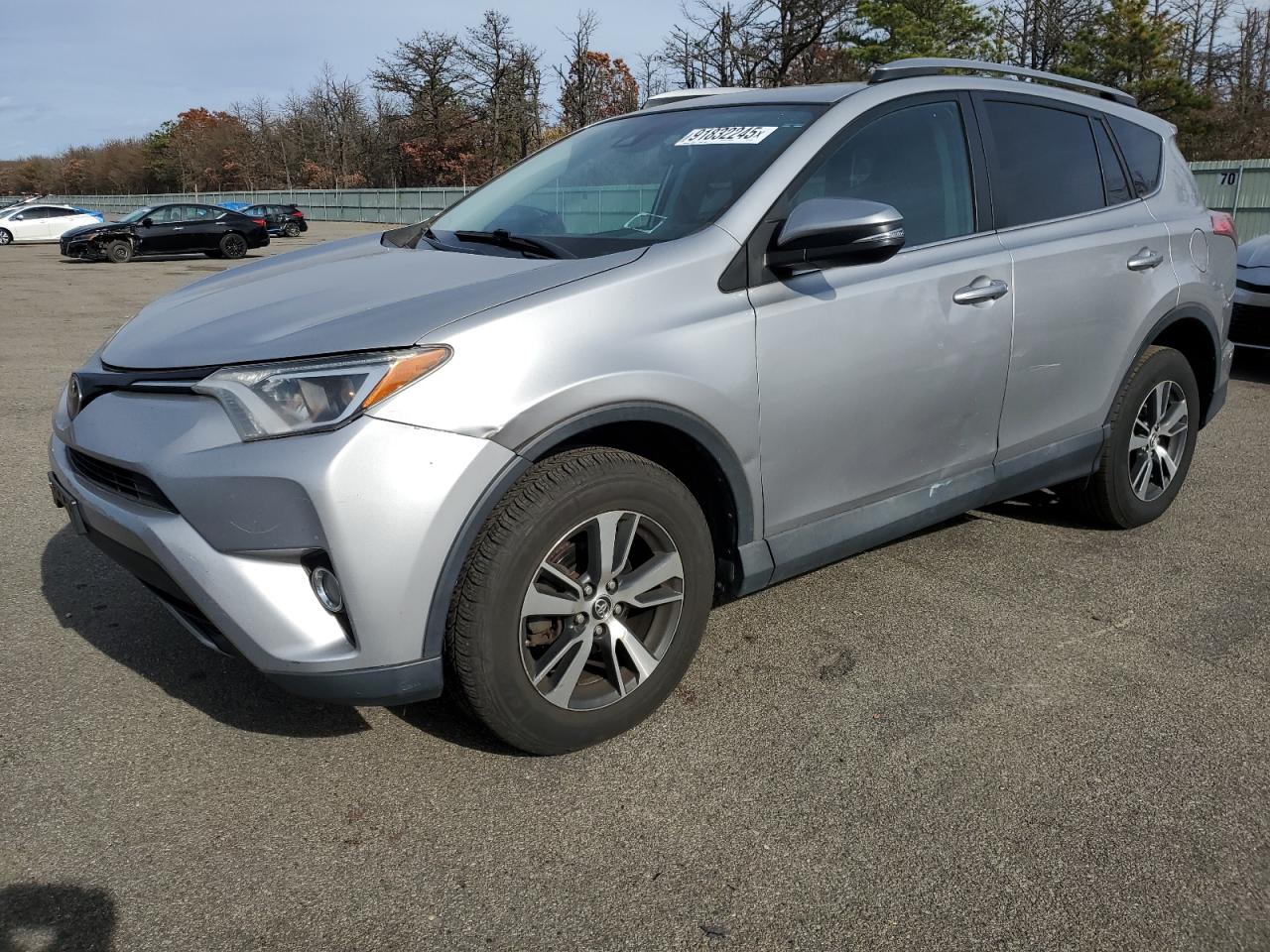 TOYOTA RAV4 XLE