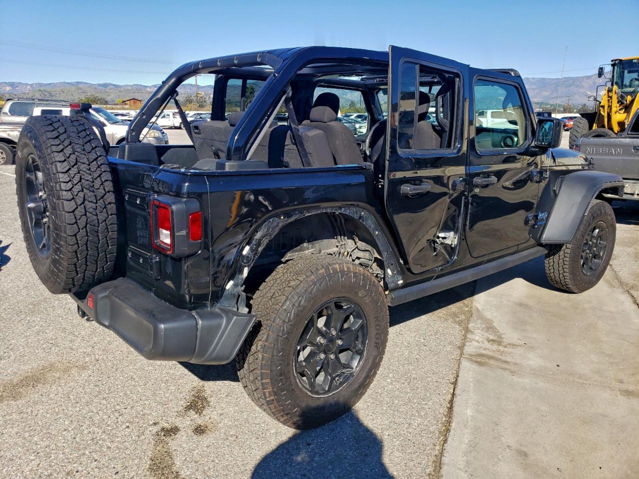 Lot #3316061257 2023 JEEP WRANGLER 4