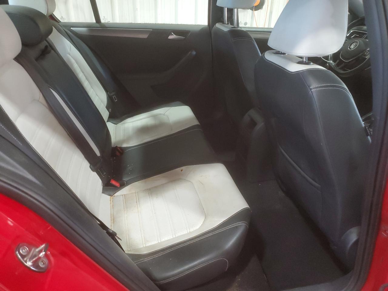 VOLKSWAGEN JETTA SPORT